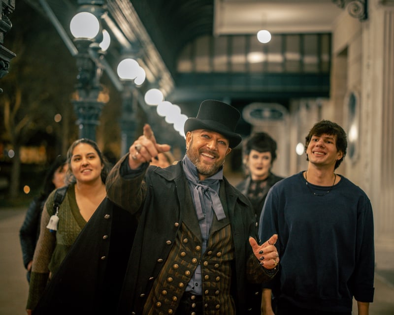 Haunted History Walking Tour in San Antonio