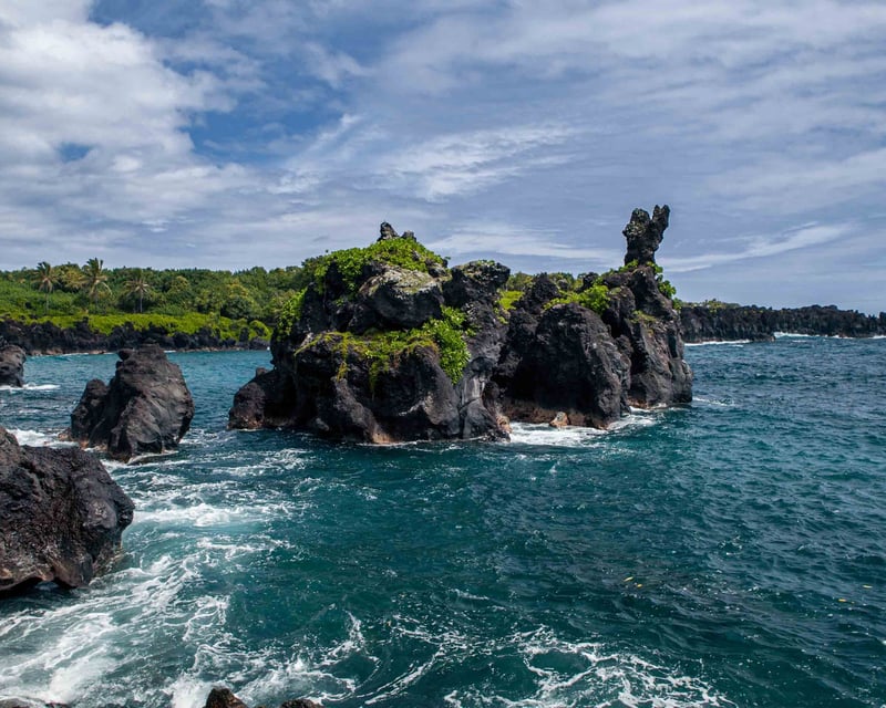 Full-Day Road to Hana Tour on Maui with Waterfalls