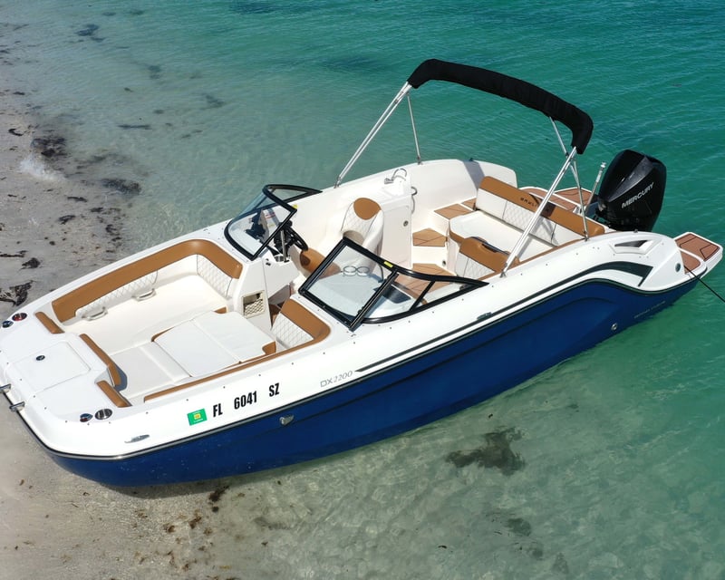 Pontoon Boat Rental in Holmes Beach