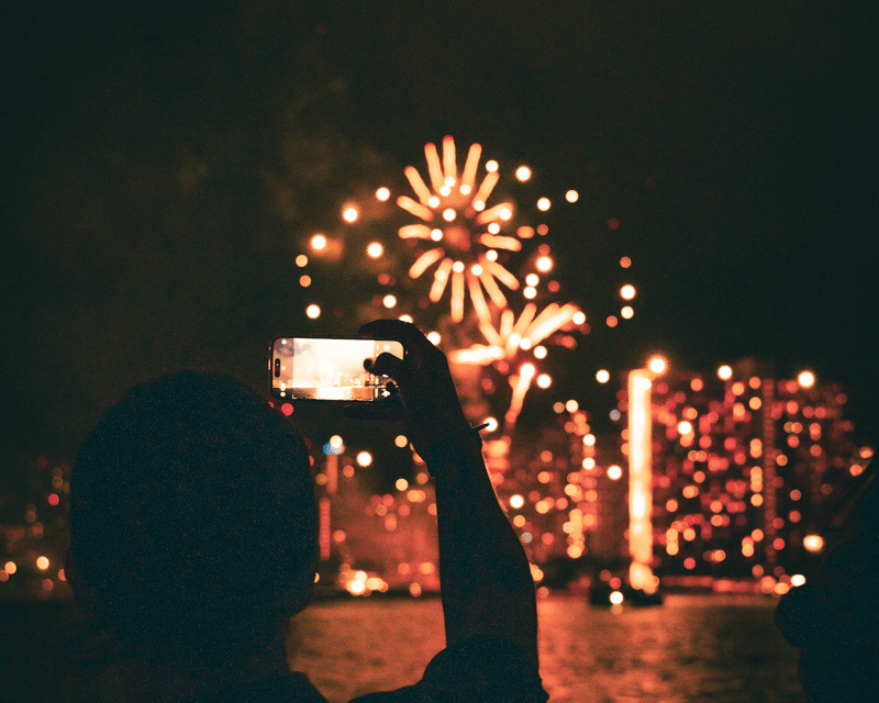 Watch Waikiki Friday Fireworks on a 1-Hour Cruise