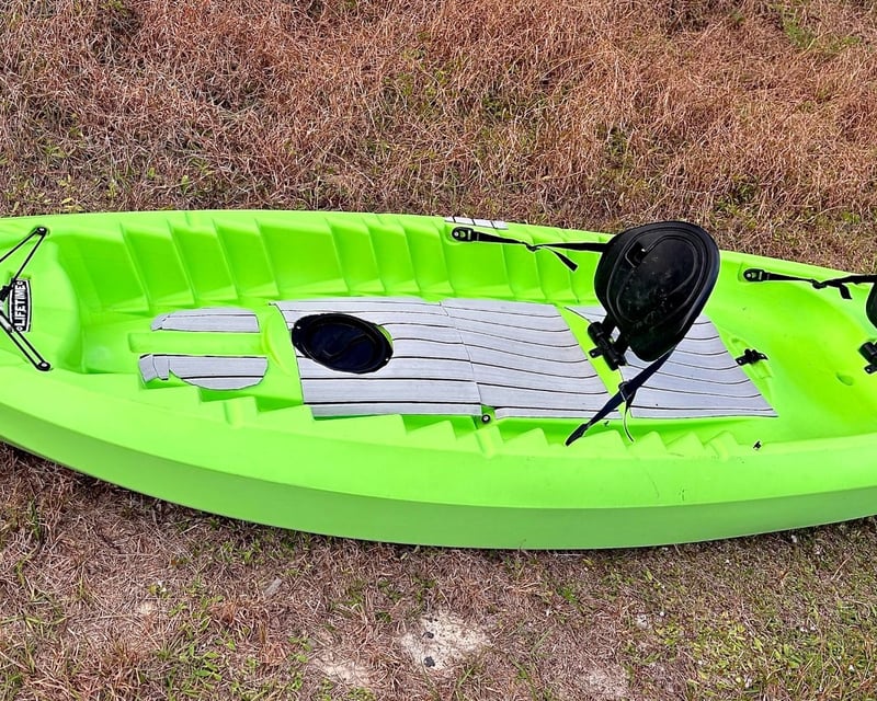 Small Tandem Kayak Rental in Melbourne