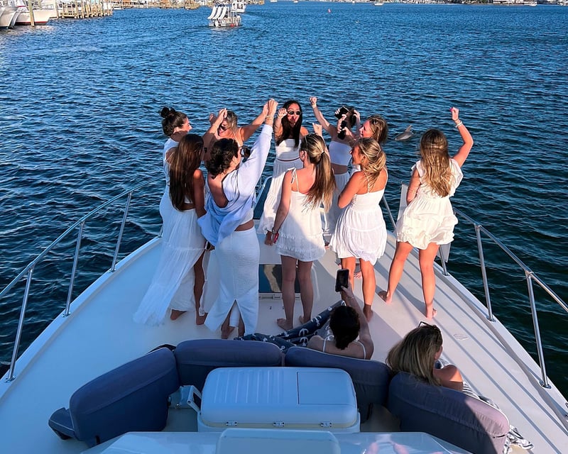 45' Yacht Charter in Destin