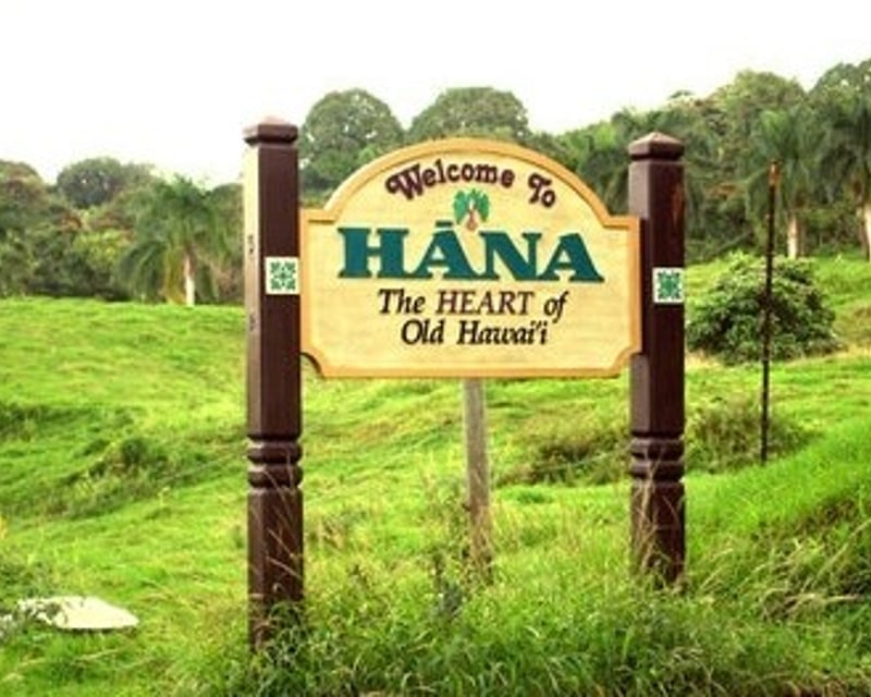 Private Road to Hana Jeep Tour with Hana-Born Guide