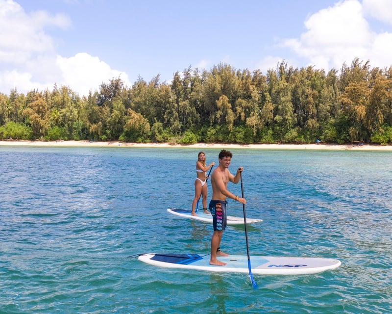 Guided Stand-Up Paddleboard Tour in Kawela Bay
