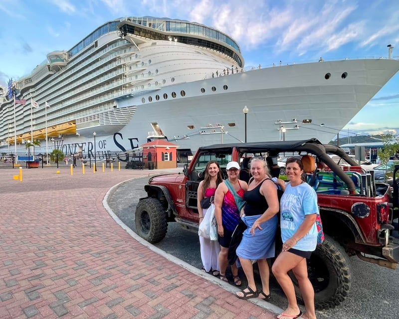 Jeep Overlook Tour for Cruise Passengers in St. Thomas