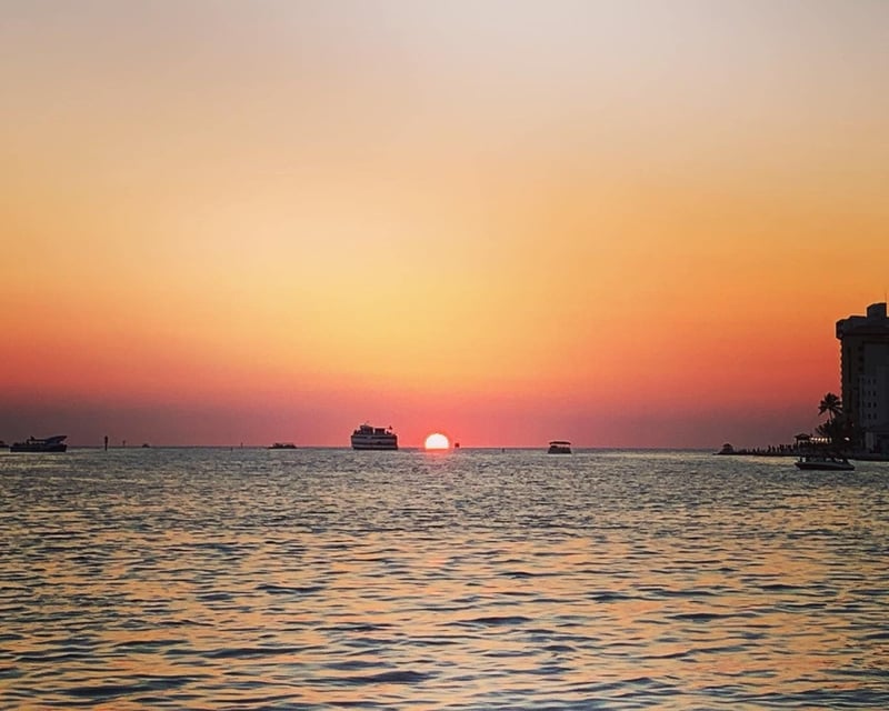 2-Hour Sunset Pontoon Cruise Near Clearwater Beach