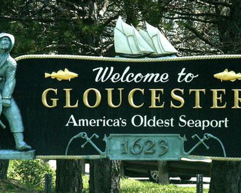 Gloucester Walking Food Tour with Chowder & Beer