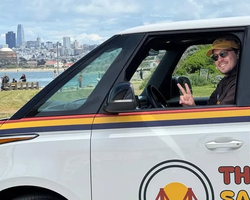 San Francisco City Tour with Golden Gate Bridge & Twin Peaks