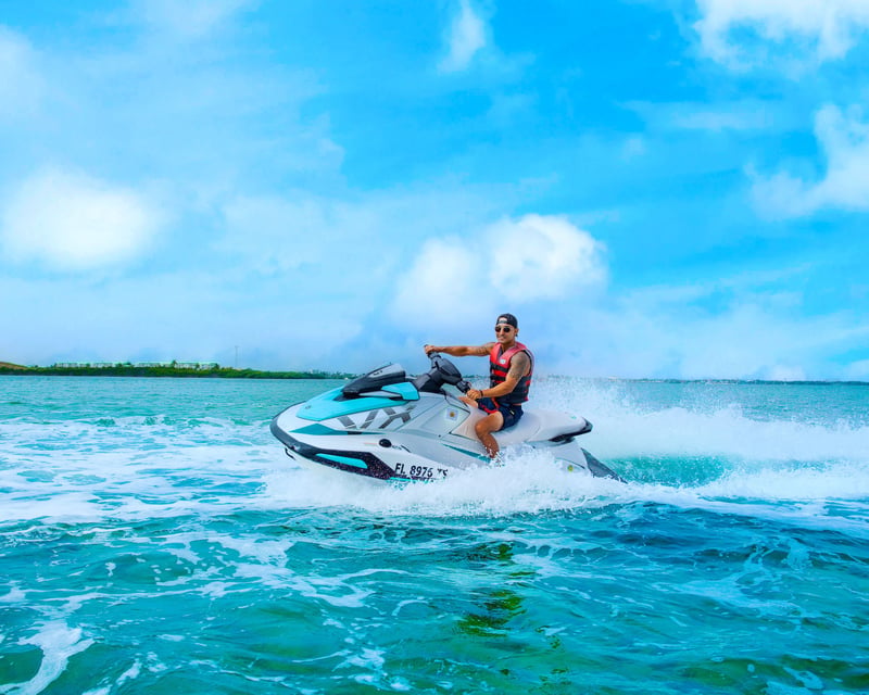 Guided 1.5-Hour Jet Ski Tour in Key West