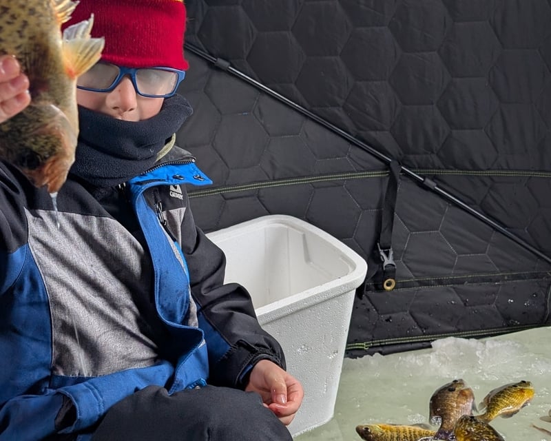 Full-Day Private Guided Ice Fishing in Kettle Moraine