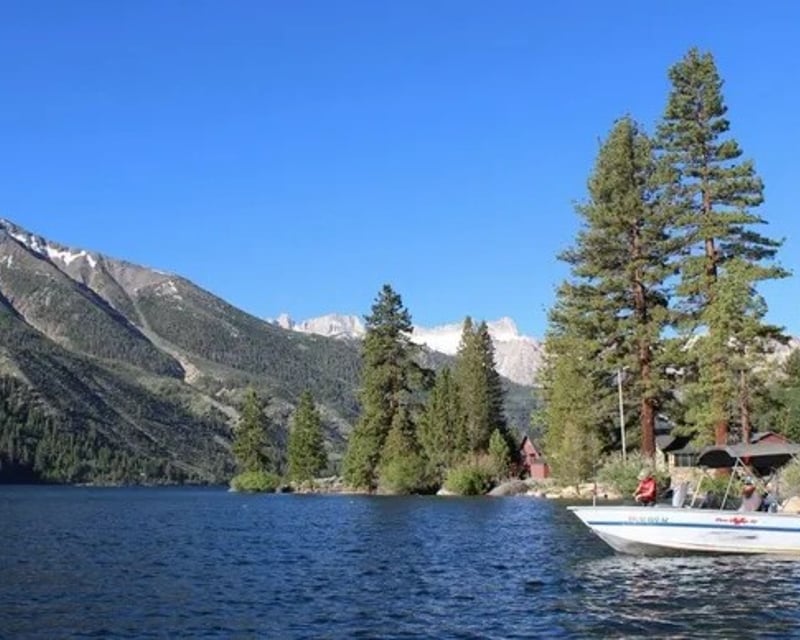 6-Hour Boat Rental in Bridgeport