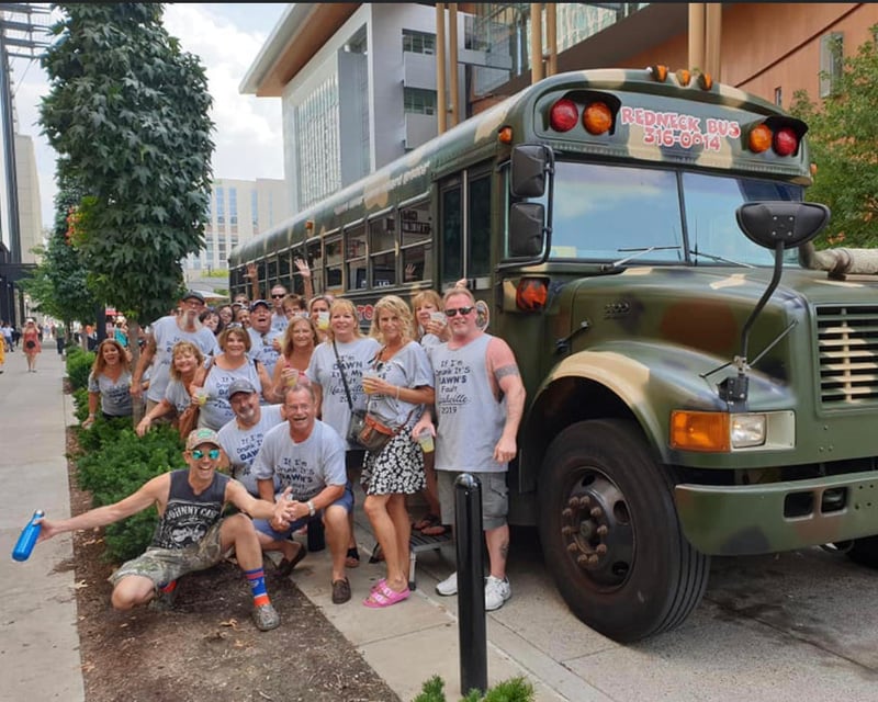 Private Comedy Bus Tour of Nashville Landmarks