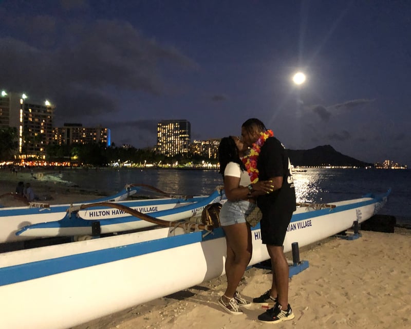 Waikiki & Diamond Head Sunset Driving Tour