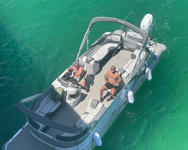 12-Passenger Tritoon Rental in Choctawhatchee Bay
