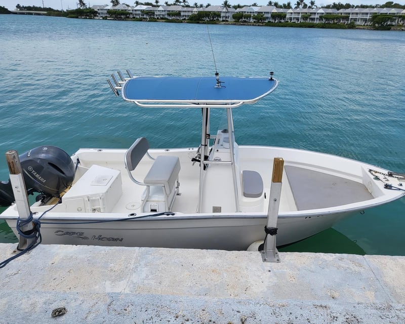 20' Cape Horn Boat Rental in Marathon