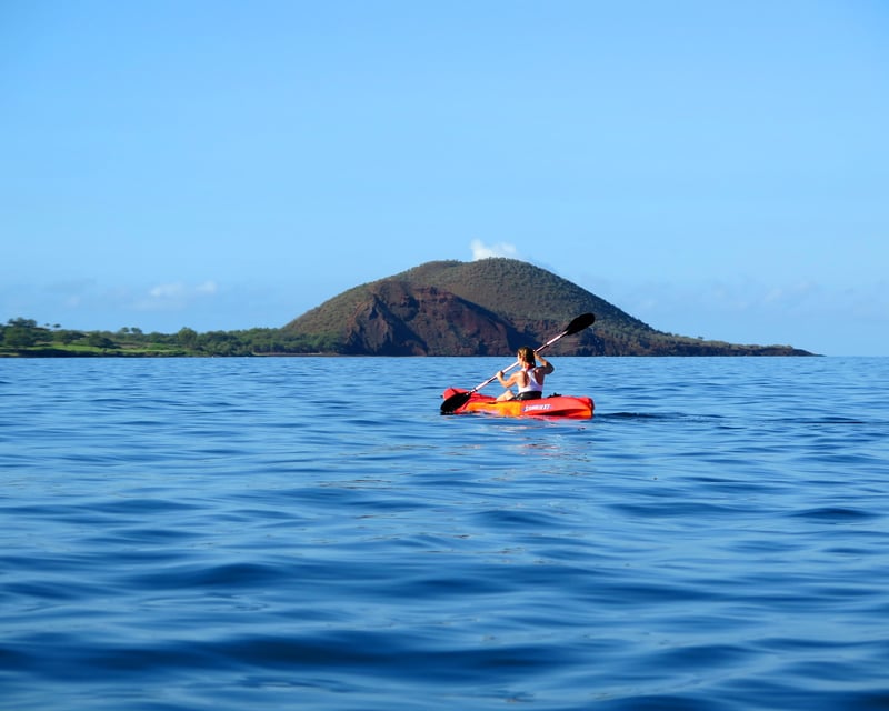 Private Turtle Town Kayak Tour in Wailea