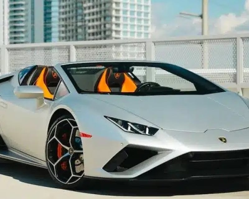 Lamborghini Huracan Evo Spyder Rental in Miami