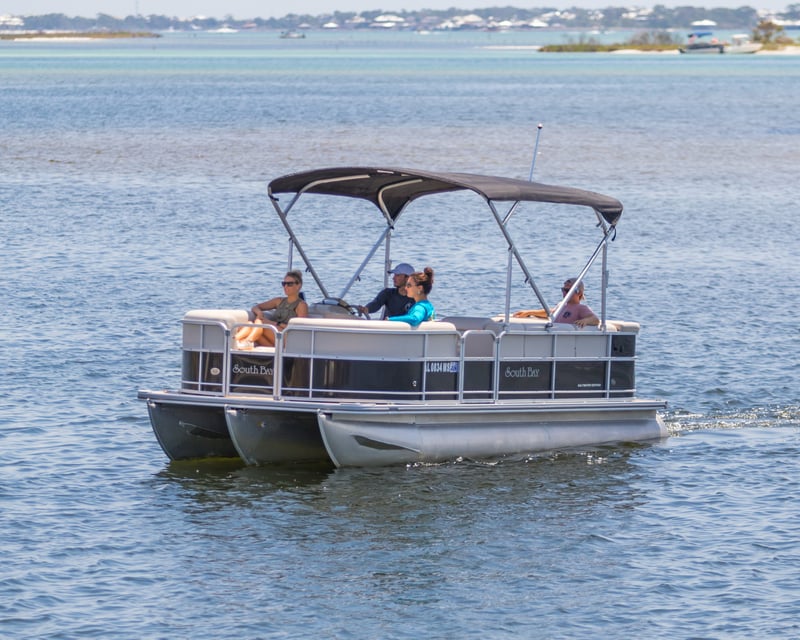20' Tri-Toon Pontoon Boat Rental in Orange Beach