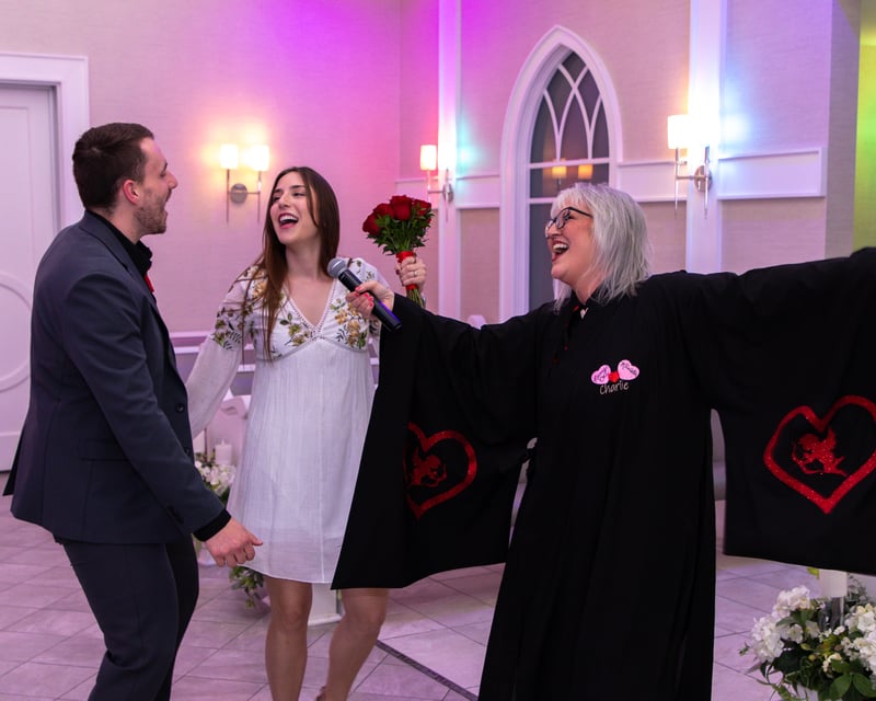 Las Vegas Chapel Wedding or Vow Renewal Ceremony