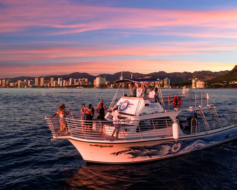 Waikiki Sunset Party Cruise