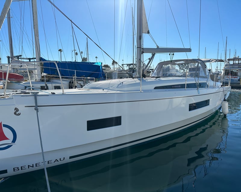 40' Sailboat Charter in Marina del Rey