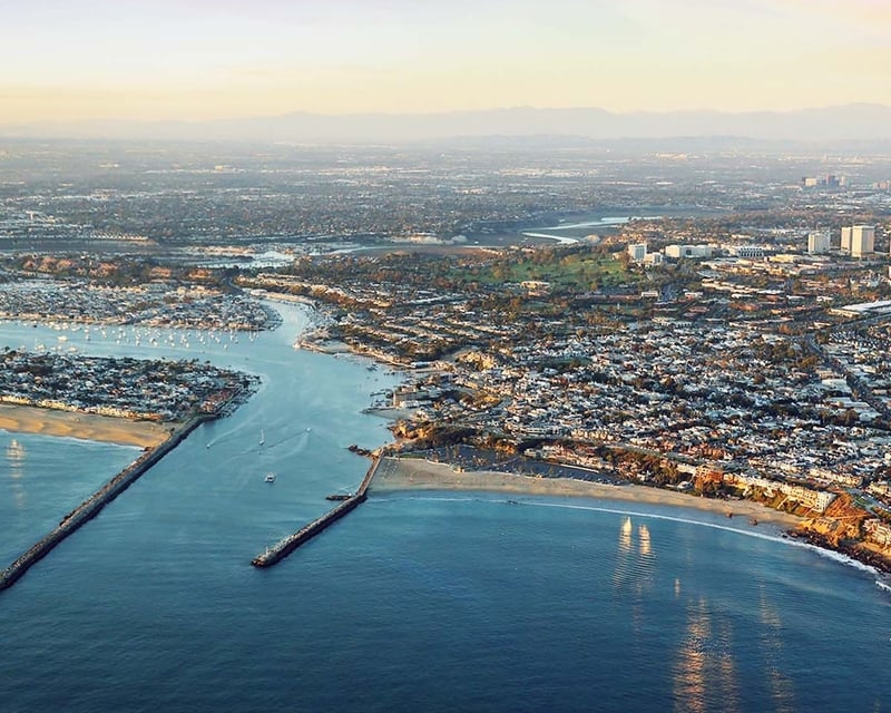 Private Scenic Airplane Tour Over Newport Beach