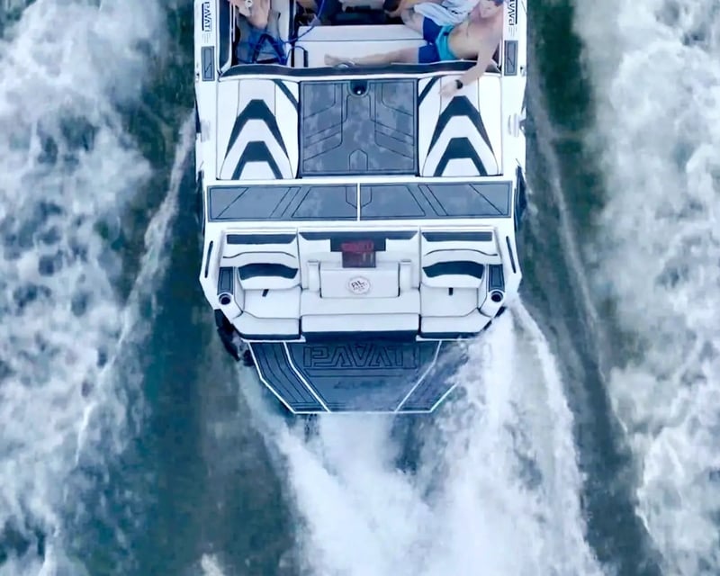 Private Full-Day Wake Surf Boat Charter on Lake Austin