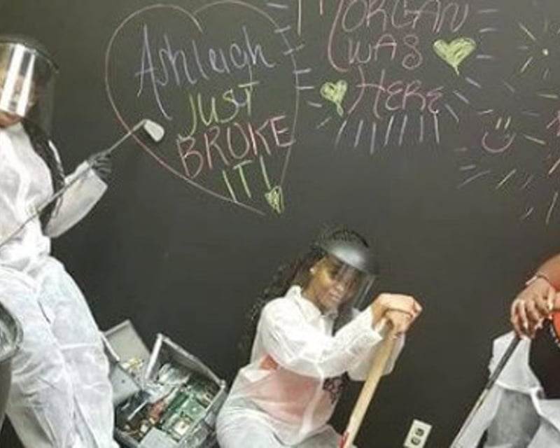 1-Hour Rage Room & Axe Throwing in Bartlett