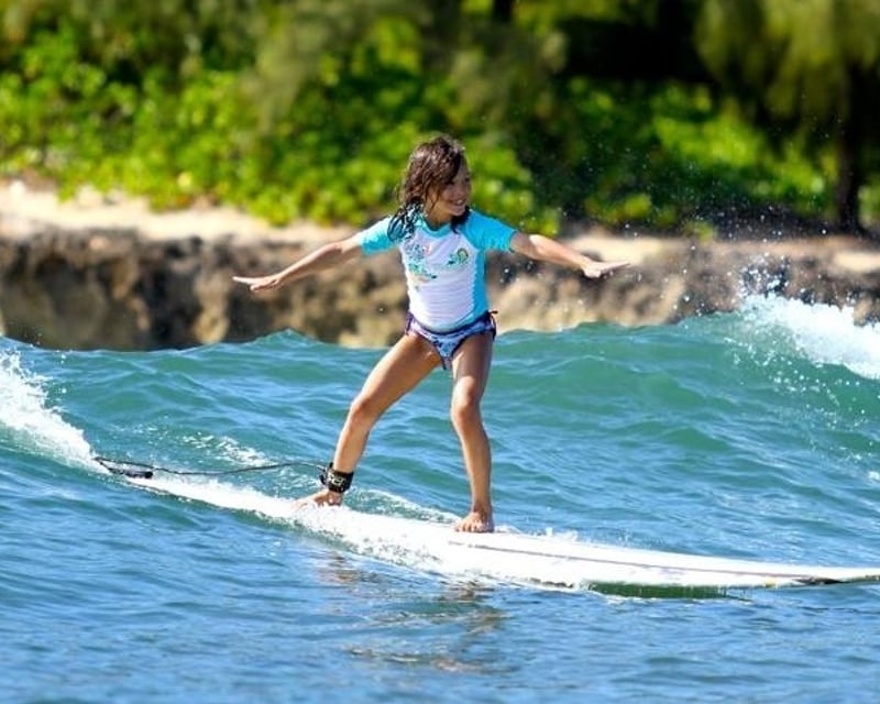 2-Hour Beginner Group Surf Lesson on Oahu