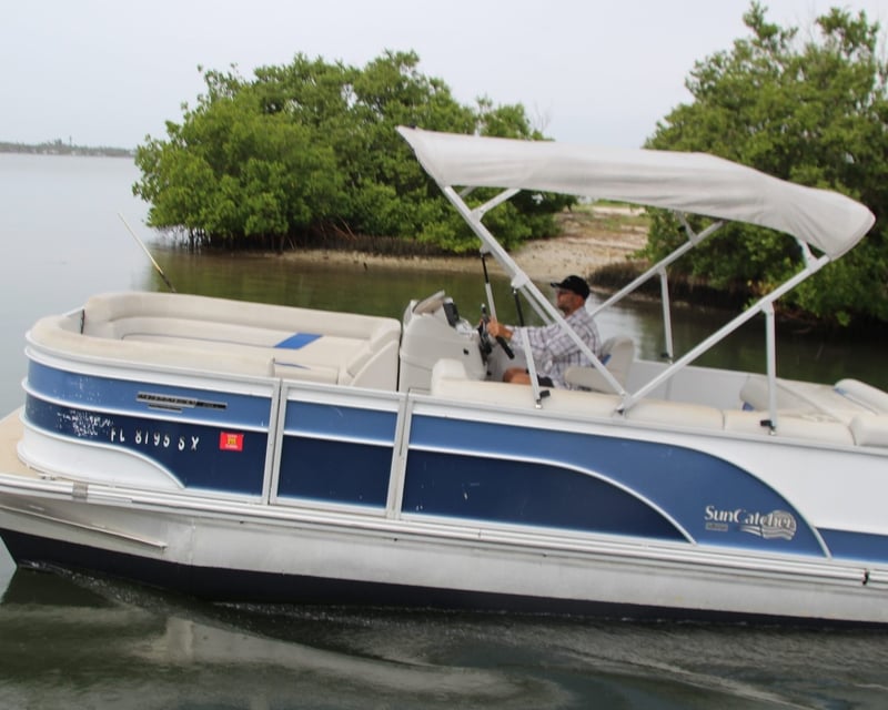 Englewood 90HP Pontoon Rental