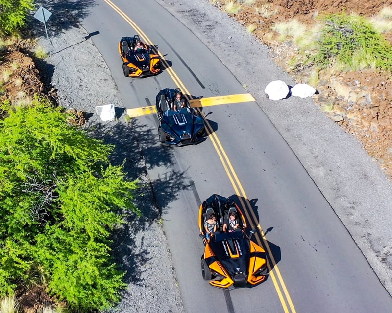 Open-Top Polaris Slingshot Rental in Waikoloa