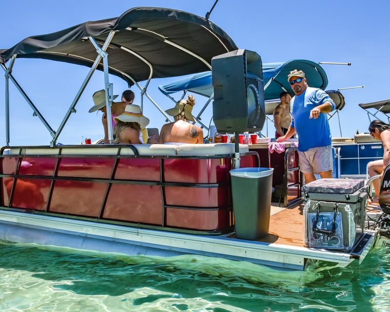 4-Hour Crab Island Private Cruise
