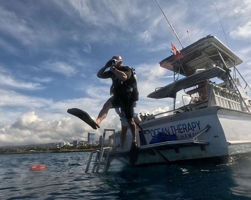 Two-Tank Shallow Reef Scuba Dive in Honolulu