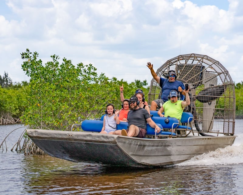 Mangrove Maze Airboat Tour in Everglades