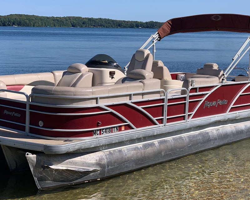 Multi-Day 25' Tritoon Boat Rental in Traverse City