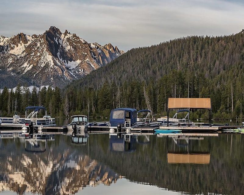 14-Passenger Pontoon Boat Rental in Stanley