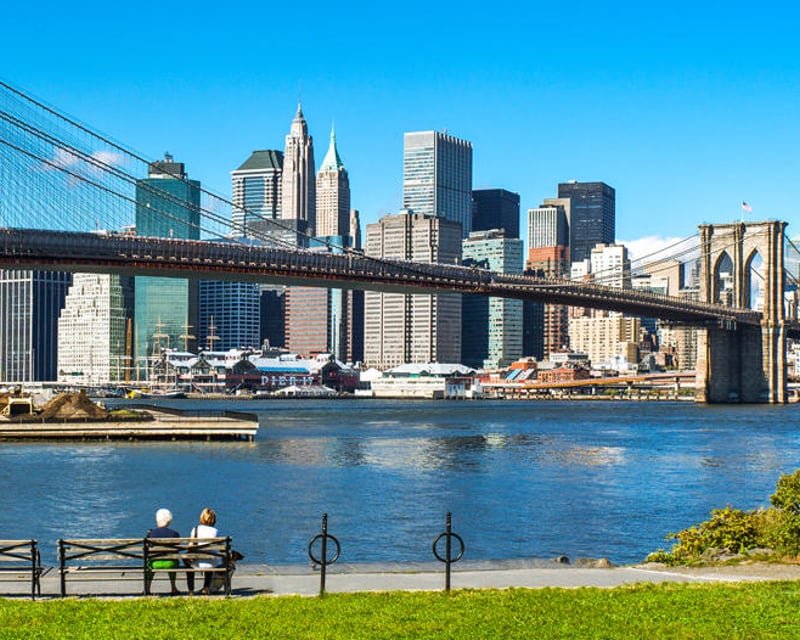 Brooklyn & Manhattan Bridges Bike Tour in New York City