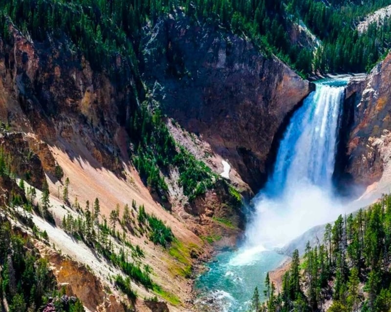 Yellowstone Full-Day Private Geothermal Tour