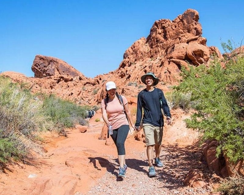 Guided Moderate Hike in Valley of Fire State Park