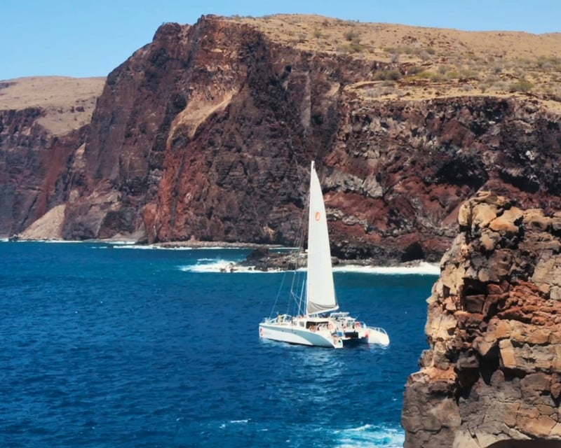 Lāna'i Snorkel & Sail Cruise from Lahaina
