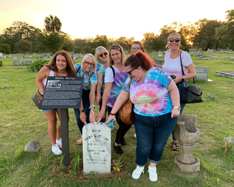Ghost & Graveyard Guided Tour in Pensacola