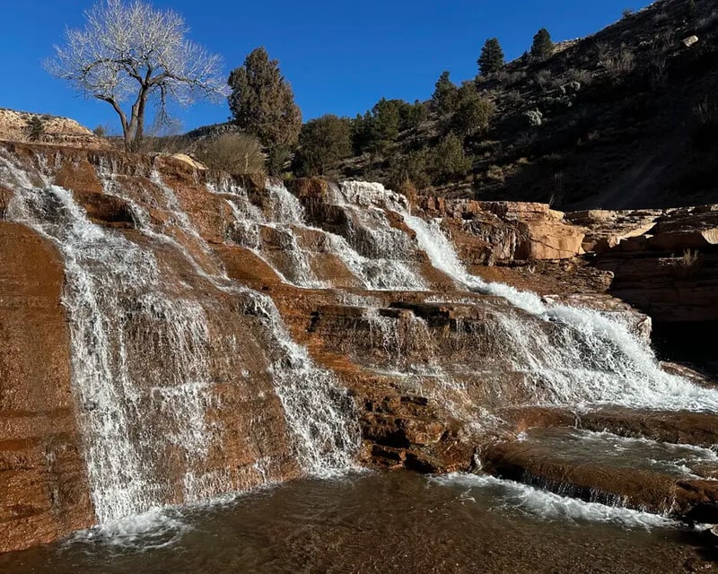 Toquerville Falls Jeep Tour & Guided Hike near St. George