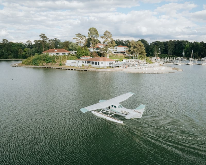 Seaplane & Kayaking Tour From Irvington
