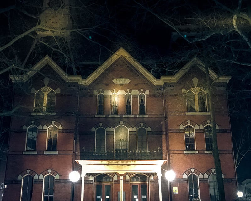 Salisbury Haunted Crossroads Ghost Tour