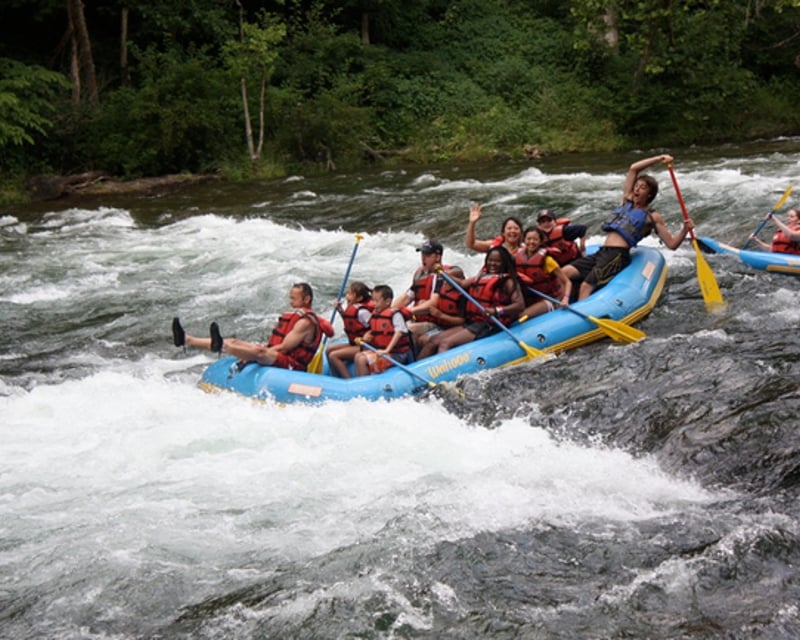 2-Hour Guided Whitewater Rafting in Elizabethton
