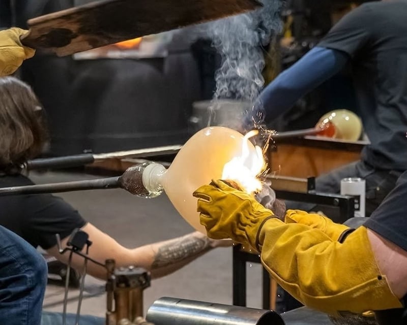Private Glassblowing Lesson in Seattle