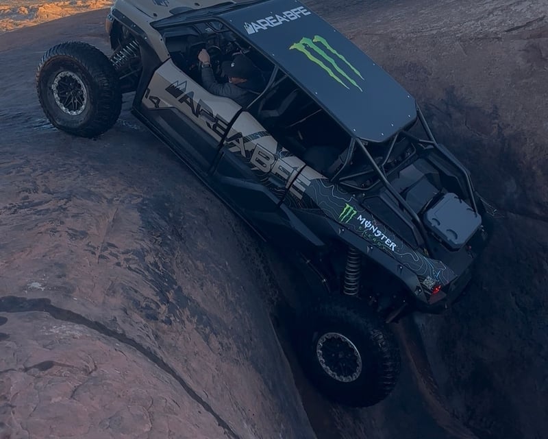 3.5-Hour You-Drive Hells Revenge and Fins & Things UTV Tour