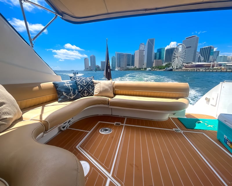 Miami 50' Yacht Charter