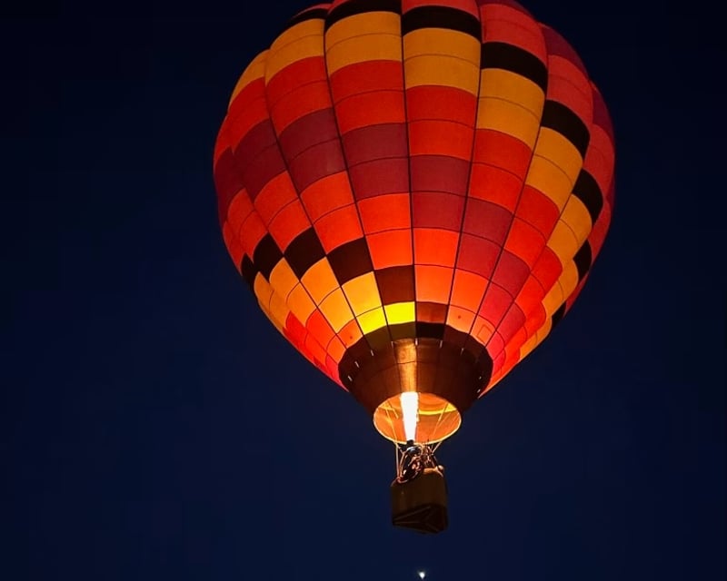 Predawn Hot Air Balloon Ride in Eagle