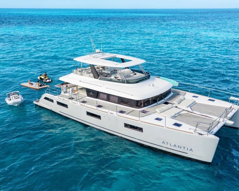 64' Power Catamaran Charter in Key West